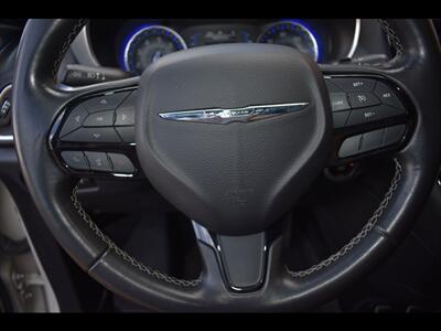 2019 Chrysler Pacifica Touring Plus   - Photo 14 - Mesa, AZ 85201