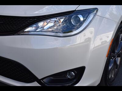 2019 Chrysler Pacifica Touring Plus   - Photo 50 - Mesa, AZ 85201