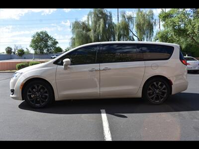 2019 Chrysler Pacifica Touring Plus   - Photo 4 - Mesa, AZ 85201