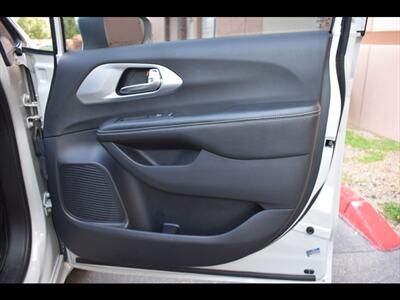 2019 Chrysler Pacifica Touring Plus   - Photo 39 - Mesa, AZ 85201