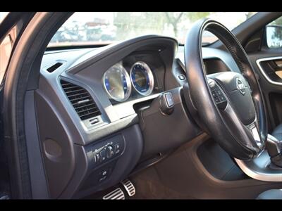 2013 Volvo XC60 T6 R-Design Platinum   - Photo 14 - Mesa, AZ 85201