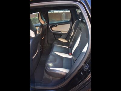 2013 Volvo XC60 T6 R-Design Platinum   - Photo 19 - Mesa, AZ 85201