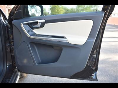2013 Volvo XC60 T6 R-Design Platinum   - Photo 33 - Mesa, AZ 85201
