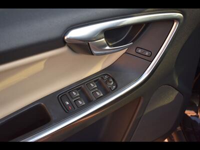 2013 Volvo XC60 T6 R-Design Platinum   - Photo 18 - Mesa, AZ 85201