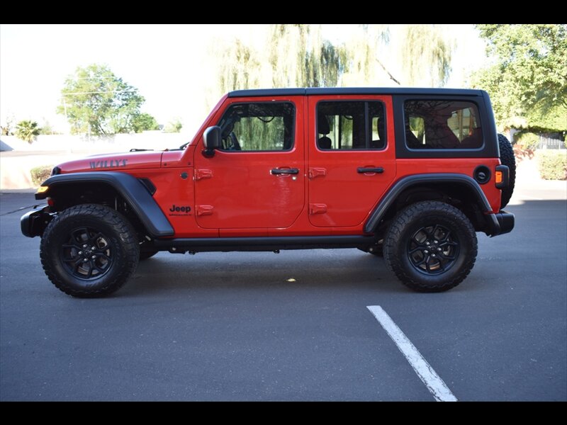 2024 Jeep Wrangler Willys photo 4