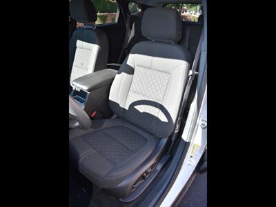 2021 Chevrolet Blazer LT   - Photo 17 - Mesa, AZ 85201