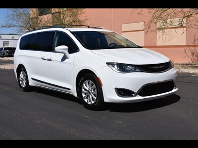 2019 Chrysler Pacifica Touring L   - Photo 2 - Mesa, AZ 85201