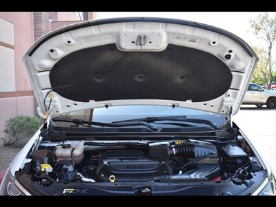 2019 Chrysler Pacifica Touring L   - Photo 39 - Mesa, AZ 85201