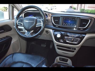 2019 Chrysler Pacifica Touring L   - Photo 30 - Mesa, AZ 85201