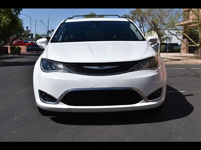 2019 Chrysler Pacifica Touring L   - Photo 8 - Mesa, AZ 85201