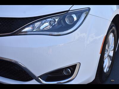 2019 Chrysler Pacifica Touring L   - Photo 46 - Mesa, AZ 85201