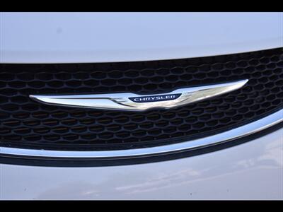 2019 Chrysler Pacifica Touring L   - Photo 45 - Mesa, AZ 85201