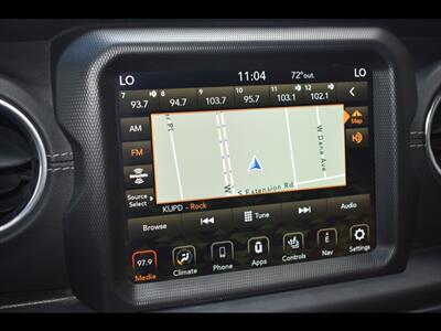 2019 Jeep Wrangler Unlimited Sahara   - Photo 10 - Mesa, AZ 85201