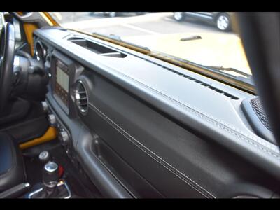 2019 Jeep Wrangler Unlimited Sahara   - Photo 40 - Mesa, AZ 85201