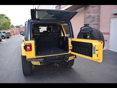 2019 Jeep Wrangler Unlimited Sahara   - Photo 24 - Mesa, AZ 85201