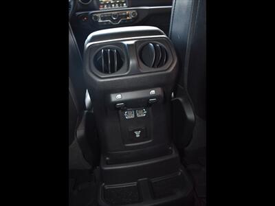 2019 Jeep Wrangler Unlimited Sahara   - Photo 32 - Mesa, AZ 85201