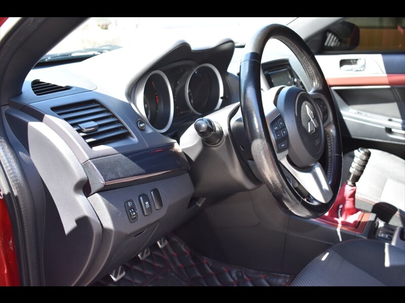 2015 Mitsubishi Lancer Evolution Final Edition photo 14