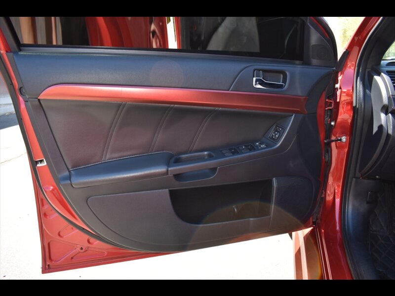 2015 Mitsubishi Lancer Evolution Final Edition photo 17