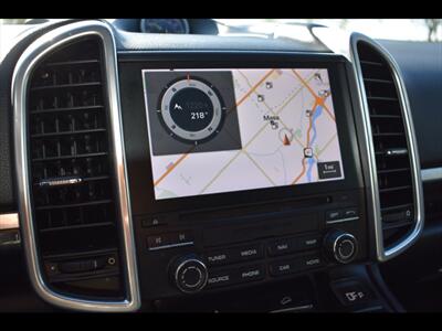 2017 Porsche Cayenne S E-Hybrid   - Photo 10 - Mesa, AZ 85201