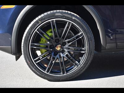 2017 Porsche Cayenne S E-Hybrid   - Photo 48 - Mesa, AZ 85201