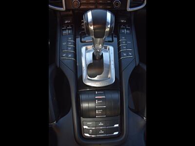 2017 Porsche Cayenne S E-Hybrid   - Photo 12 - Mesa, AZ 85201