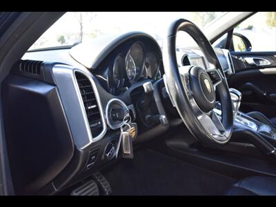 2017 Porsche Cayenne S E-Hybrid   - Photo 14 - Mesa, AZ 85201