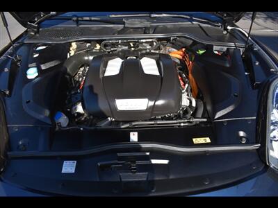 2017 Porsche Cayenne S E-Hybrid   - Photo 42 - Mesa, AZ 85201