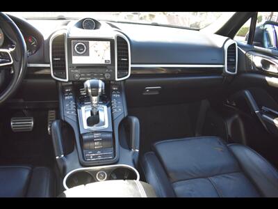 2017 Porsche Cayenne S E-Hybrid   - Photo 31 - Mesa, AZ 85201