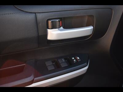2021 Toyota Tundra SR5   - Photo 19 - Mesa, AZ 85201