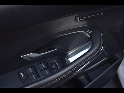 2019 Jaguar E-PACE P300 R-Dynamic HSE   - Photo 19 - Mesa, AZ 85201