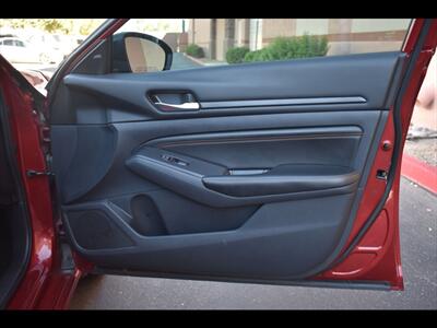 2022 Nissan Altima 2.5 SR - Photo 35 - Mesa, AZ 85201