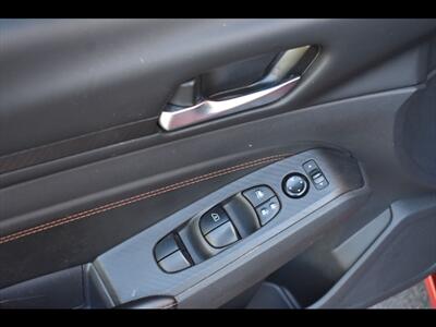 2022 Nissan Altima 2.5 SR - Photo 19 - Mesa, AZ 85201