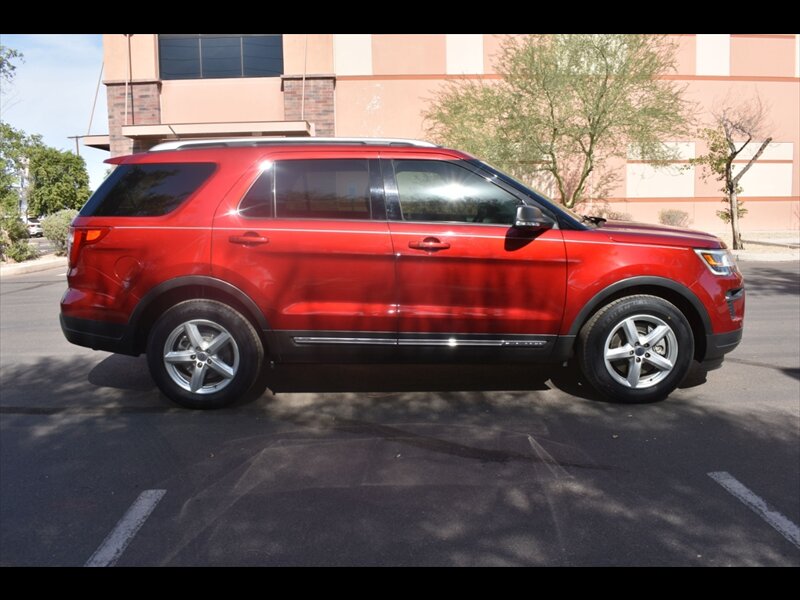 2019 Ford Explorer XLT   - Photo 1 - Mesa, AZ 85201