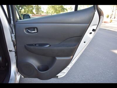 2016 Nissan LEAF SV   - Photo 27 - Mesa, AZ 85201