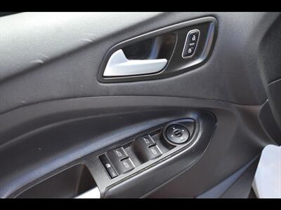 2019 Ford Escape SEL - Photo 18 - Mesa, AZ 85201