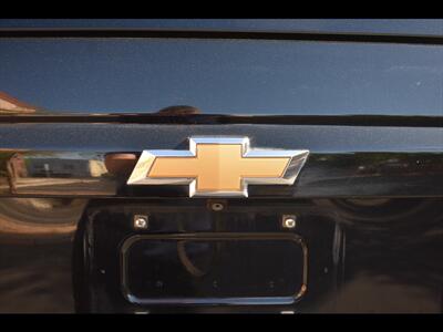 2018 Chevrolet Suburban LT   - Photo 15 - Mesa, AZ 85201