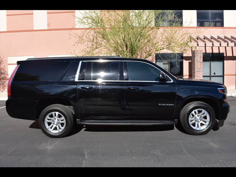 2018 Chevrolet Suburban LT - Photo 1 - Mesa, AZ 85201