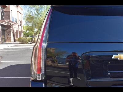 2018 Chevrolet Suburban LT   - Photo 12 - Mesa, AZ 85201