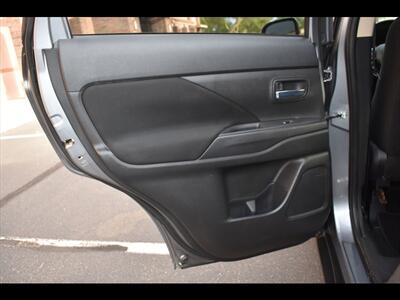 2016 Mitsubishi Outlander SE - Photo 20 - Mesa, AZ 85201