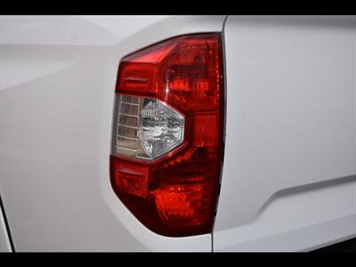2019 Toyota Tundra Platinum   - Photo 48 - Mesa, AZ 85201