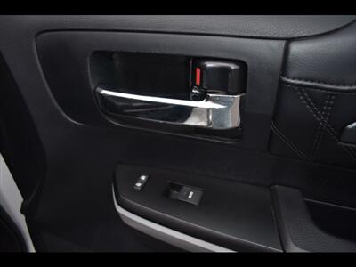 2019 Toyota Tundra Platinum   - Photo 34 - Mesa, AZ 85201