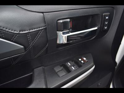 2019 Toyota Tundra Platinum   - Photo 18 - Mesa, AZ 85201
