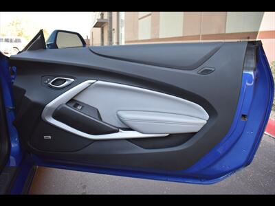 2021 Chevrolet Camaro LT - Photo 29 - Mesa, AZ 85201