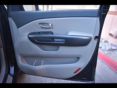 2019 Kia Sedona LX   - Photo 36 - Mesa, AZ 85201