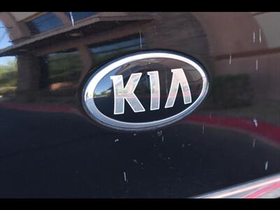 2019 Kia Sedona LX   - Photo 51 - Mesa, AZ 85201