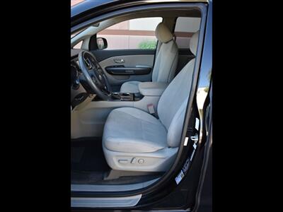 2019 Kia Sedona LX   - Photo 16 - Mesa, AZ 85201