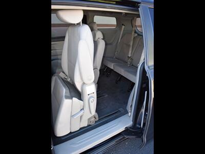 2019 Kia Sedona LX   - Photo 24 - Mesa, AZ 85201