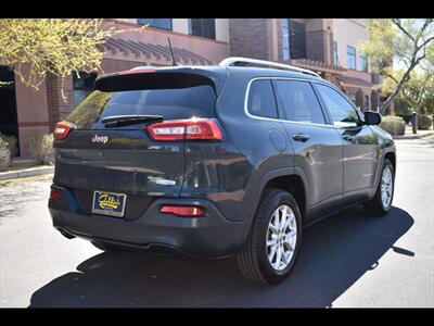 2018 Jeep Cherokee Latitude Plus   - Photo 7 - Mesa, AZ 85201