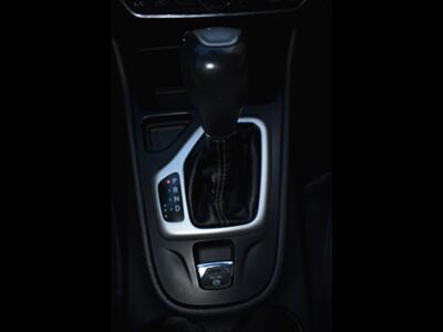 2018 Jeep Cherokee Latitude Plus   - Photo 13 - Mesa, AZ 85201