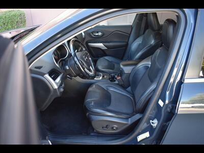 2018 Jeep Cherokee Latitude Plus   - Photo 15 - Mesa, AZ 85201